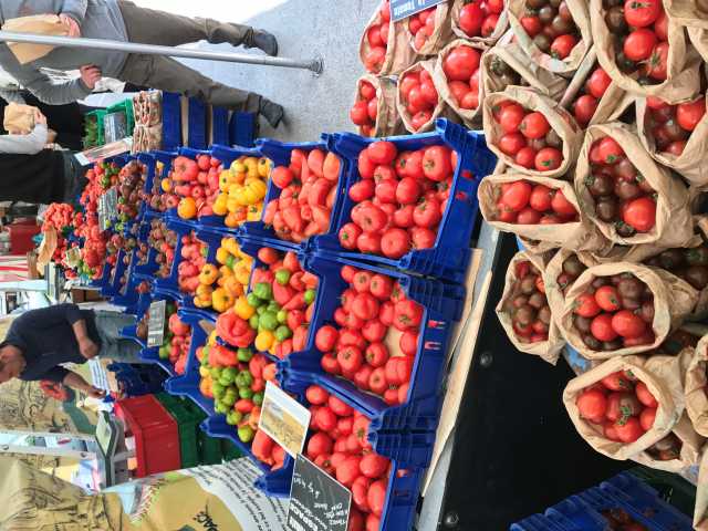 Market_Tomato.jpg