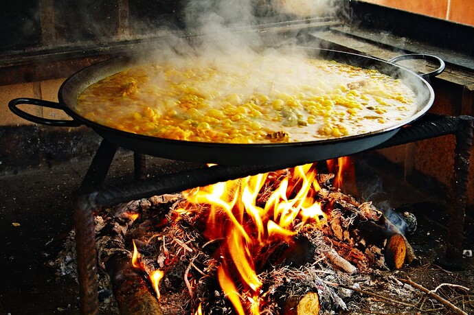 Paella_hirviendo