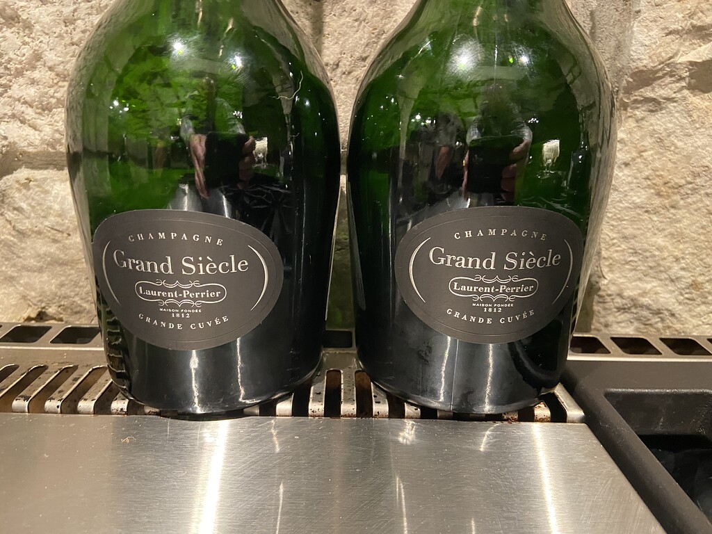 TN: NV Laurent-Perrier Champagne Grand Siècle Iterations 25 and 26