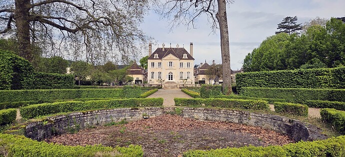 03-04_chandon-de-briailles