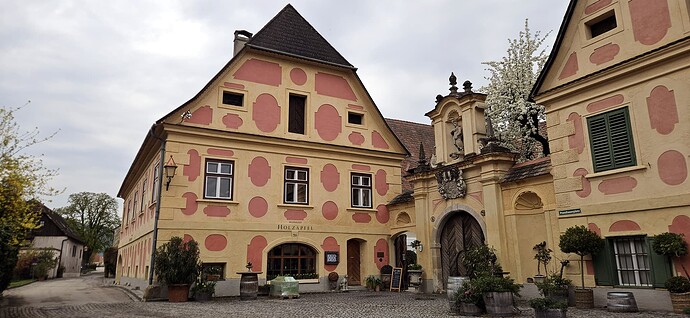 0319_holzapfel