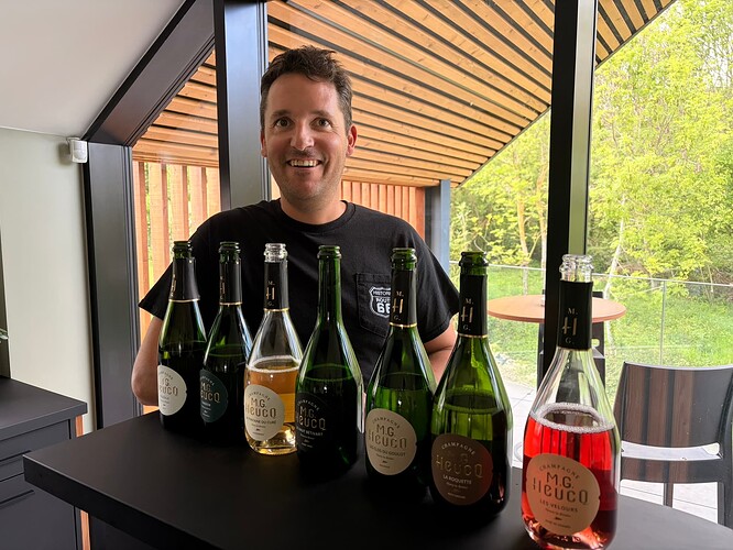 4661A49E-2D66-4C08-9922-E89081D92ADC_1_102_o