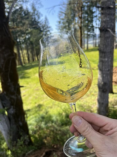 That Auxxerois color