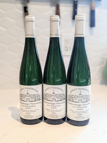 PXL_20230506_001101444.PORTRAIT