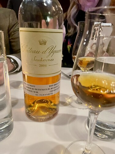 68878414-BD56-4B7E-880C-28EB71E435B1_1_105_c
