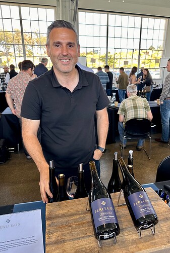 Perlegos Family Wines