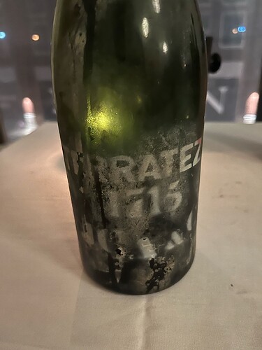 1715 Madeira Bottle