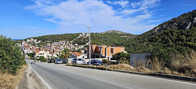 04_02hvar
