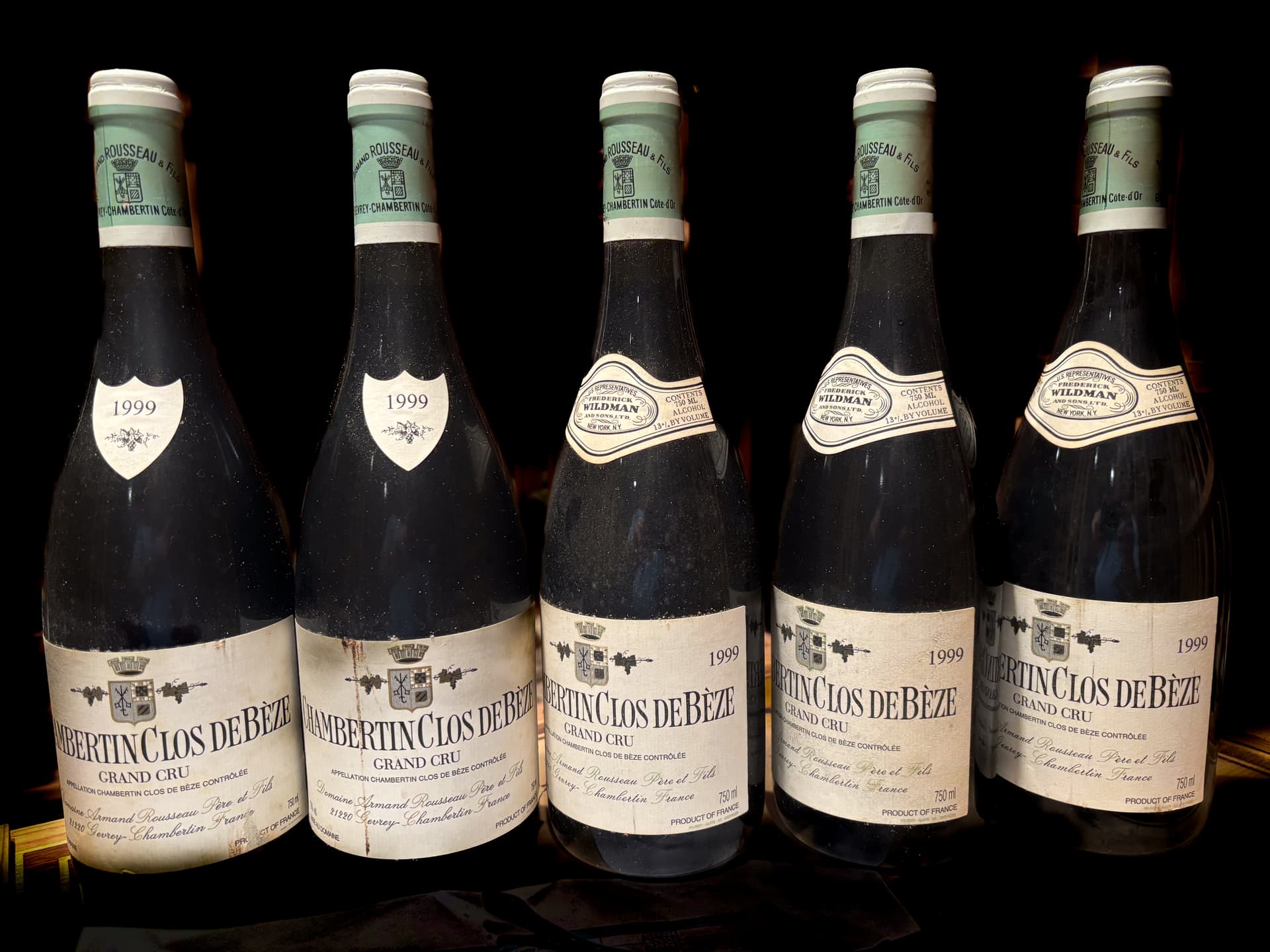 Odd discoloring on Rousseau capsules? - WINE TALK Odd discoloring on Rousseau capsules? - WINE TALK