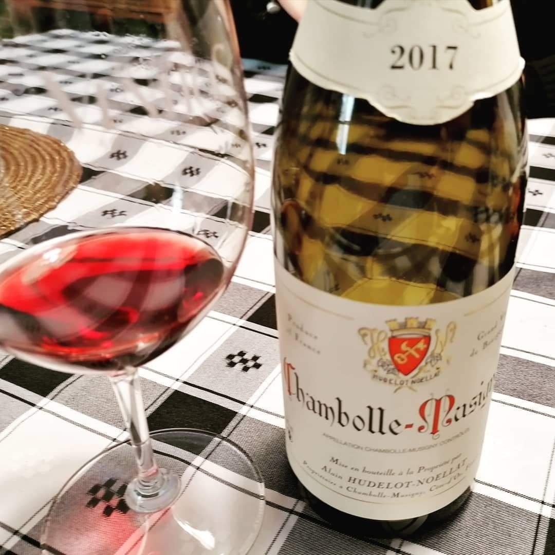 ワイン Hudelot-Noellat Chambolle-Musigny 2001 2001 Domaine Hudelot-Baillet Les Charmes, Chambolle-Musigny