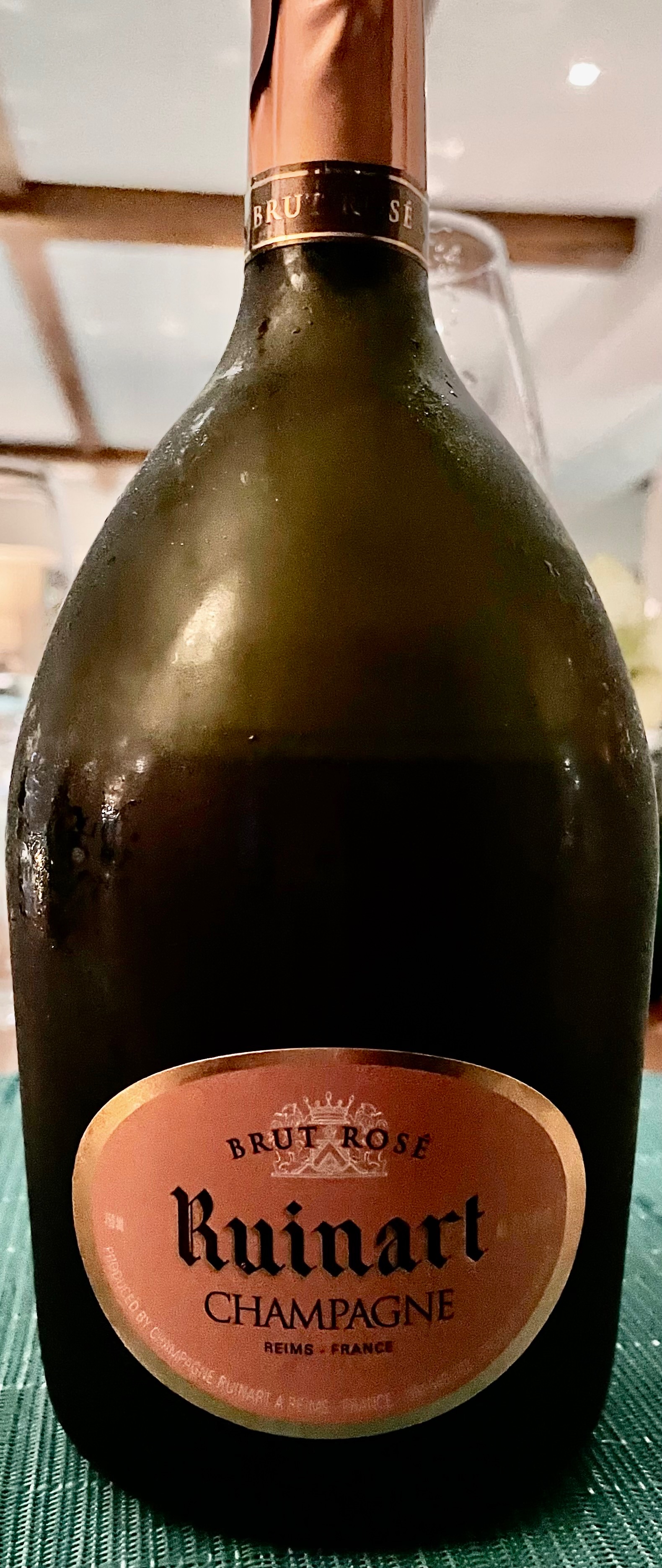6 champagnes incl. 2006 Taittinger Comtes de Champagne - WINE TALK