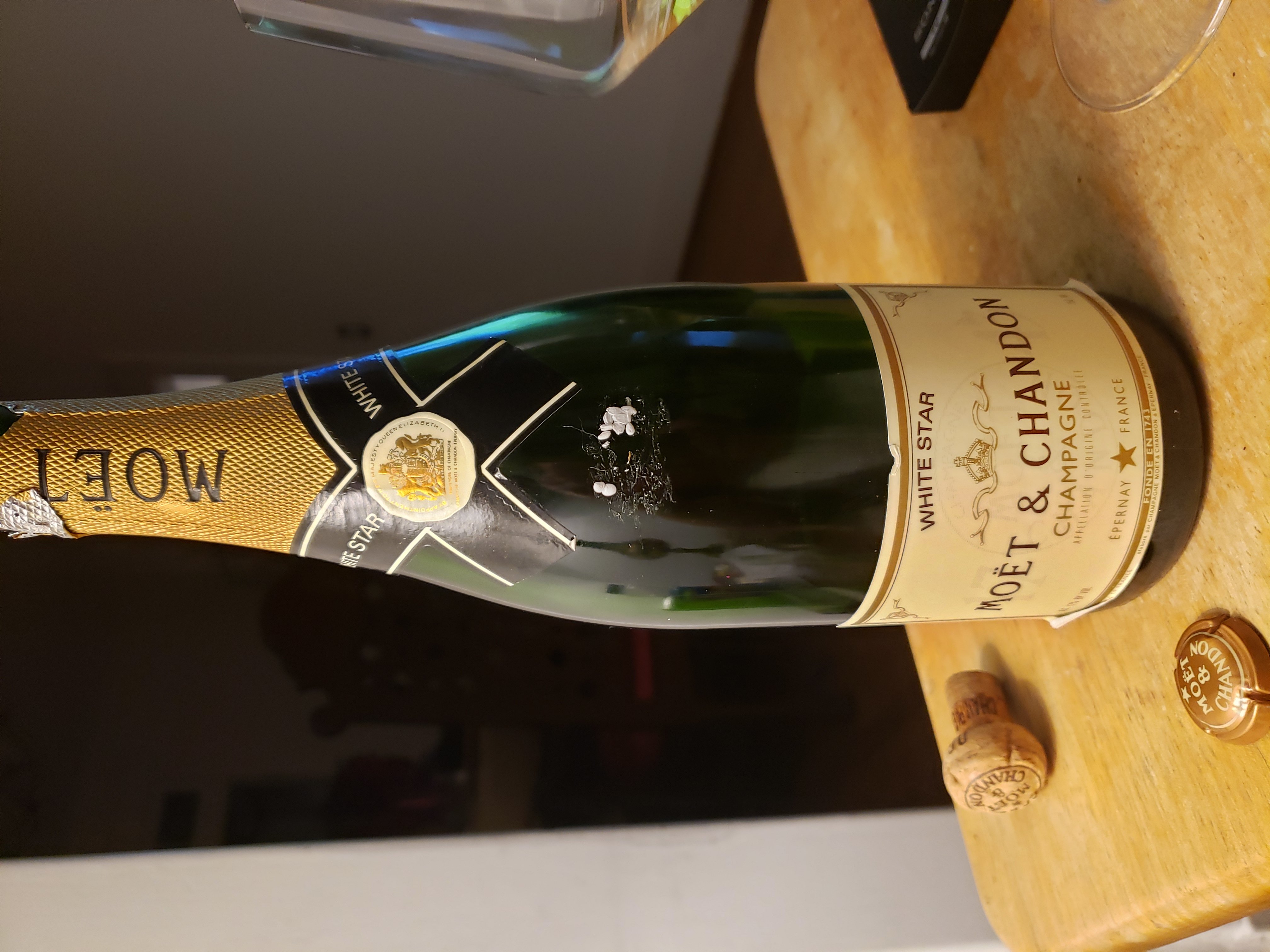 Help identify the age of this Moet White Star - WINE TALK
