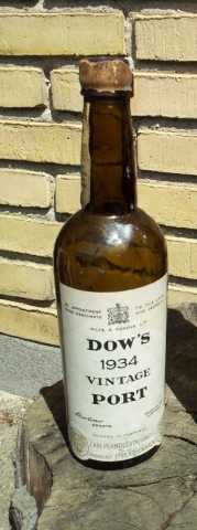 1934 Dow's Vintage ½btl..jpg