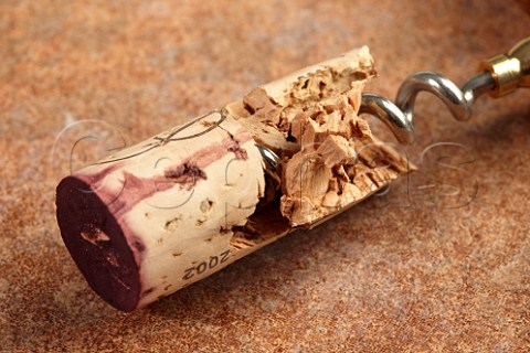 broken-wine-cork.png